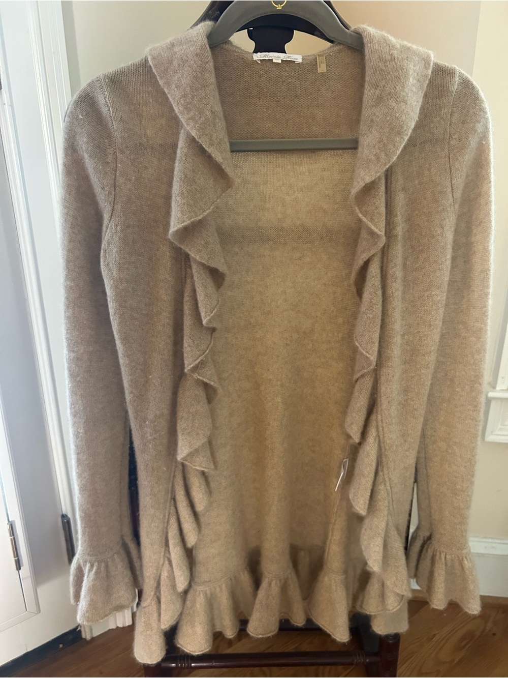 Minnie Rose Cashmere Ruffle-Trim Open Cardigan in Taupe